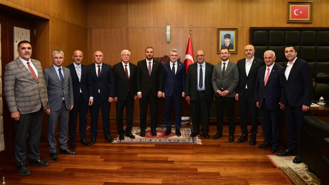 Başkan Görgel, Kahramanmaraş'ın ilçe belediye başkanlarıyla bir araya geldi