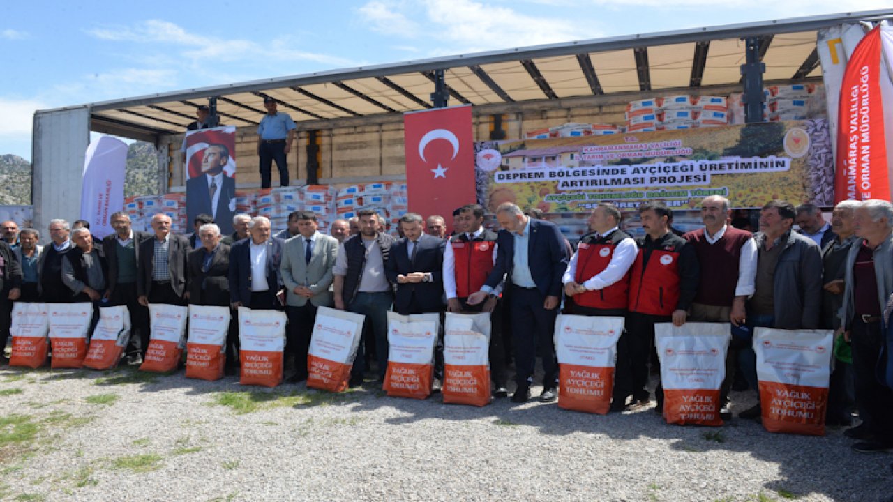 Kahramanmaraş'ta çiftçilere 14 ton yağlık ayçiçeği tohumu dağıtıldı!
