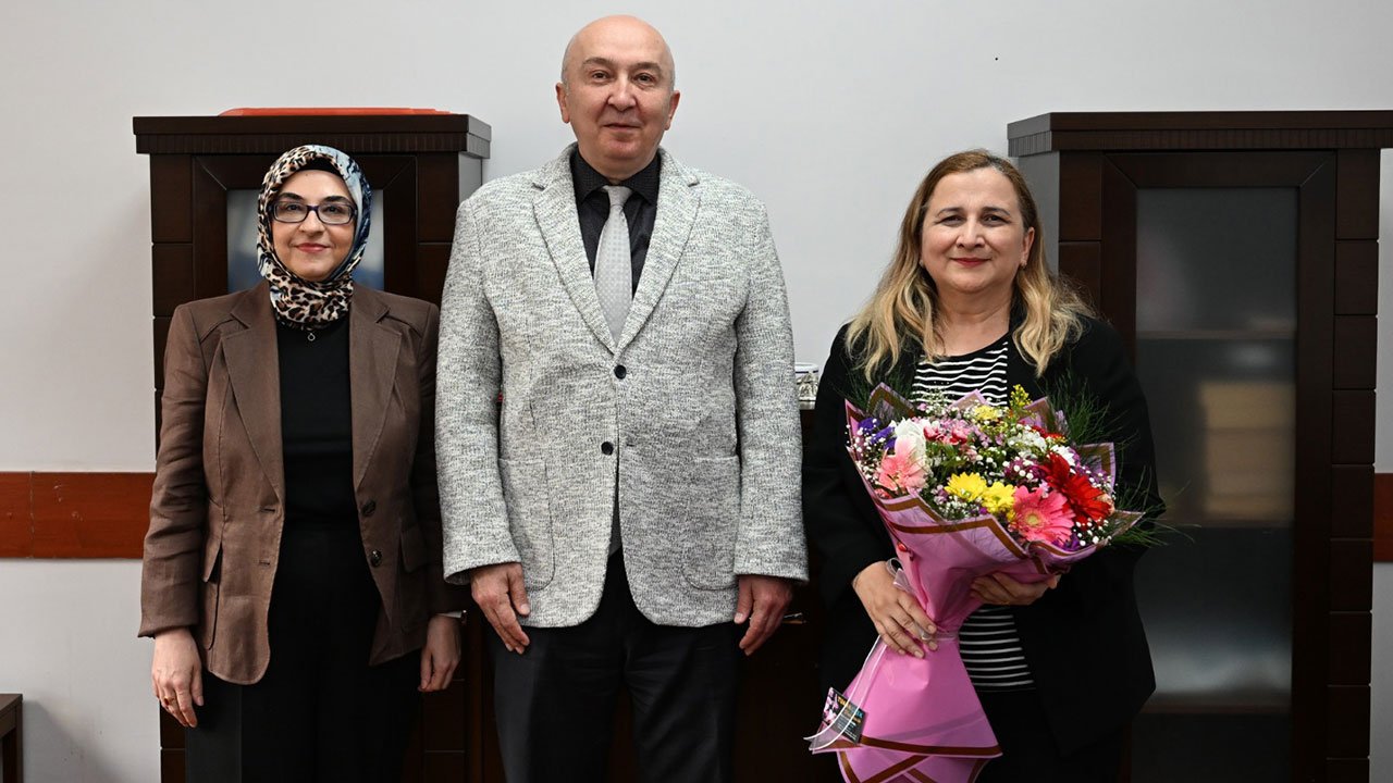 KSÜ Sağlık Bilimleri Fakültesi Dekanlığına Prof. Dr. Ayten Oğuz atandı