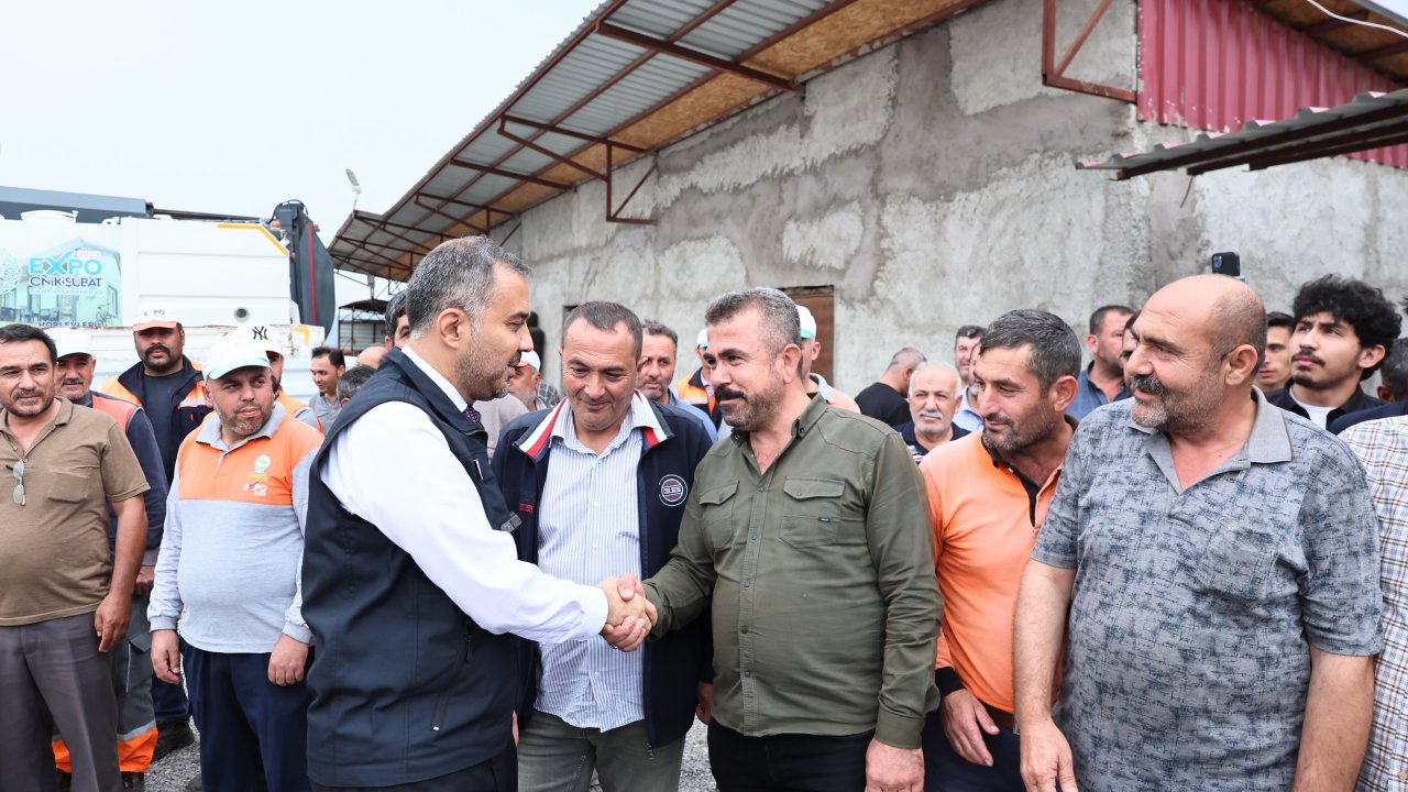 Başkan Toptaş, 1 Mayıs'ta Çevre Koruma emekçileriyle buluştu