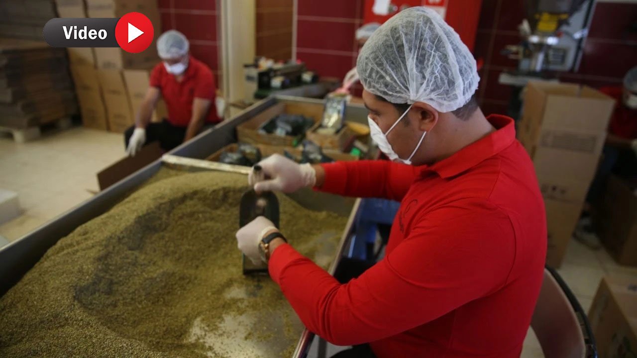 Kahramanmaraş'ta hükümlüler geçen yıl 441 ton baharat paketledi