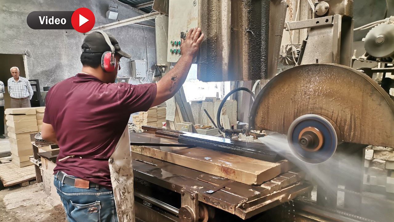 Kahramanmaraş’ta ekmeklerini taştan çıkarıyorlar