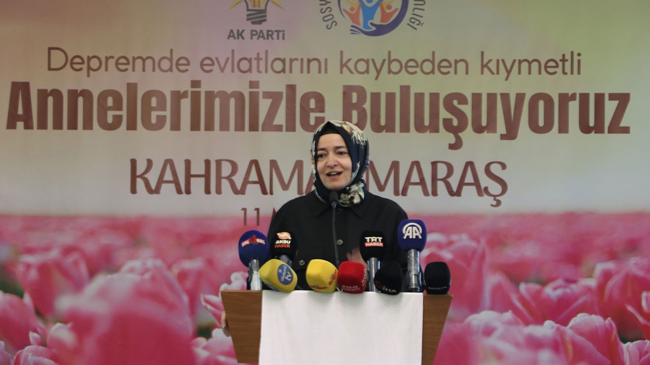 AK Parti Genel Başkan Yardımcısı Kaya, Kahramanmaraş'ta depremzede annelerle buluştu