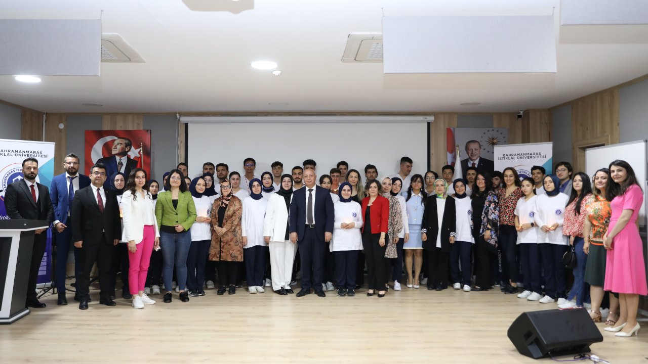 Kahramanmaraş İstiklal Üniversitesi’nde Hemşirelik Haftası programı