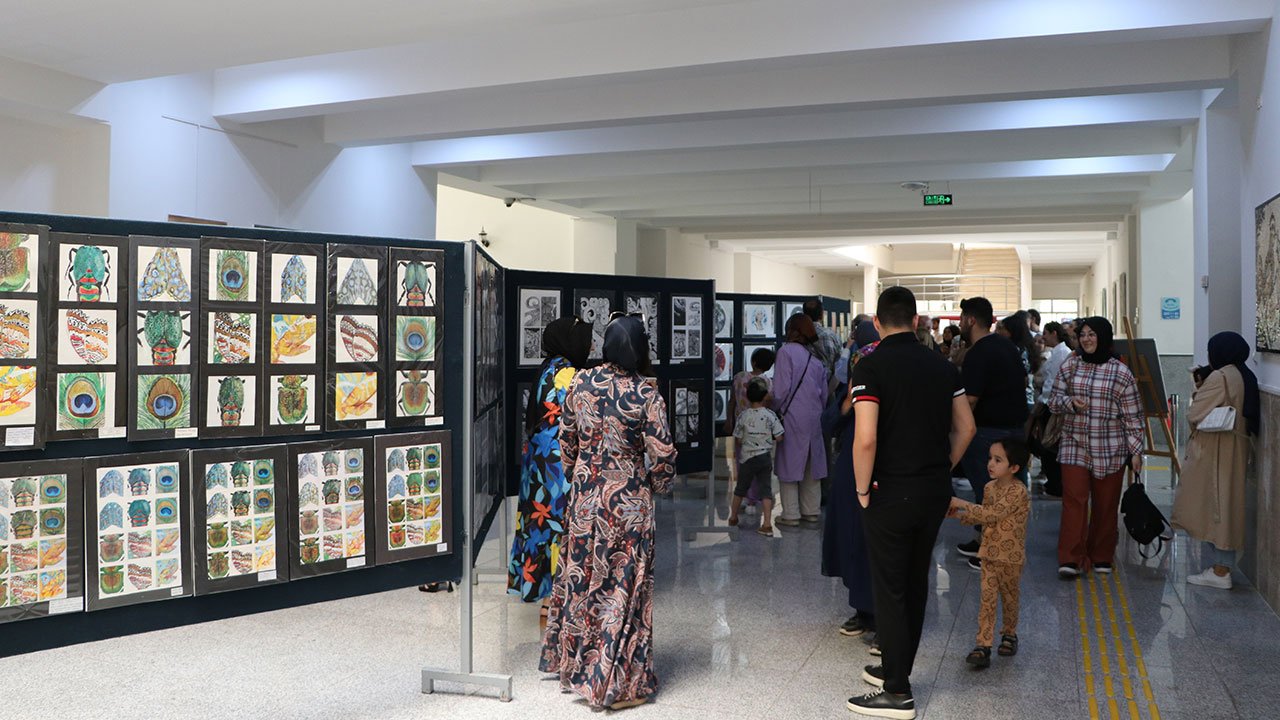 KSÜ Güzel Sanatlar öğrencilerinden etkileyici sergi