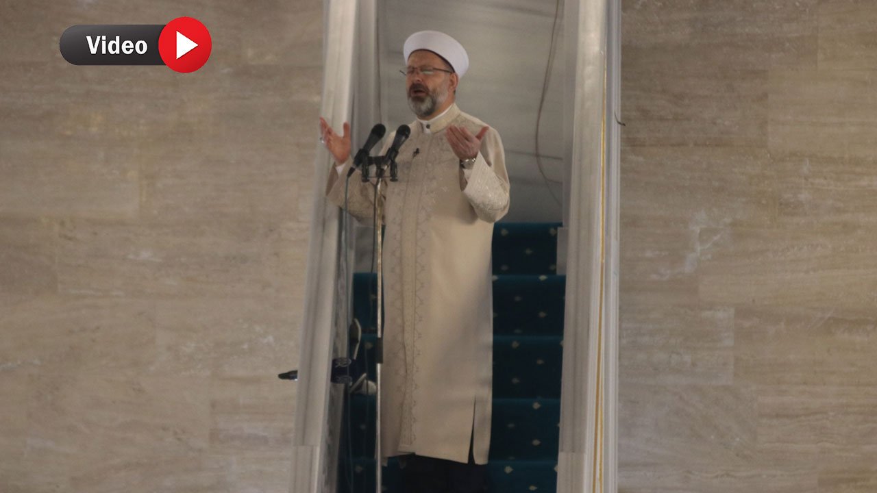 Diyanet İşleri Başkanı Erbaş, Kahramanmaraş Abdulhamithan Camisi'nde hutbe verdi