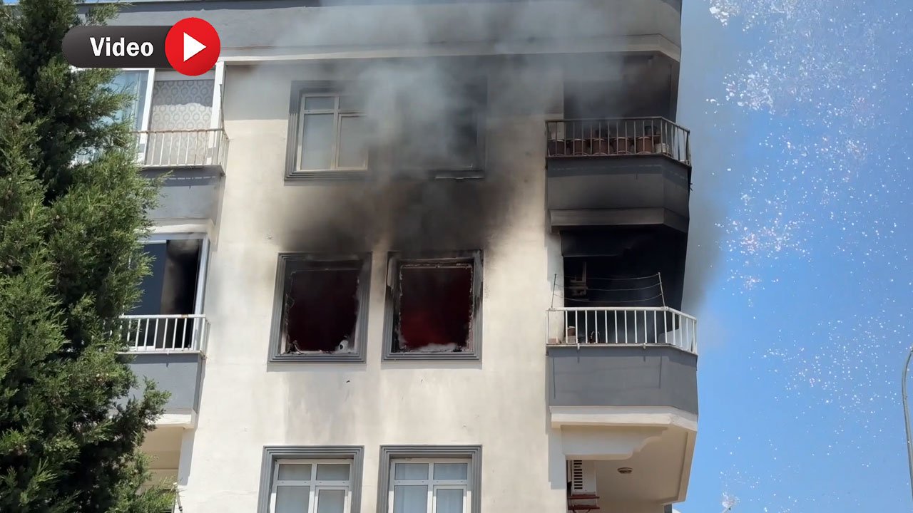 Kahramanmaraş'ta ev yangını! Anne ve bebeği tedavi altına alındı