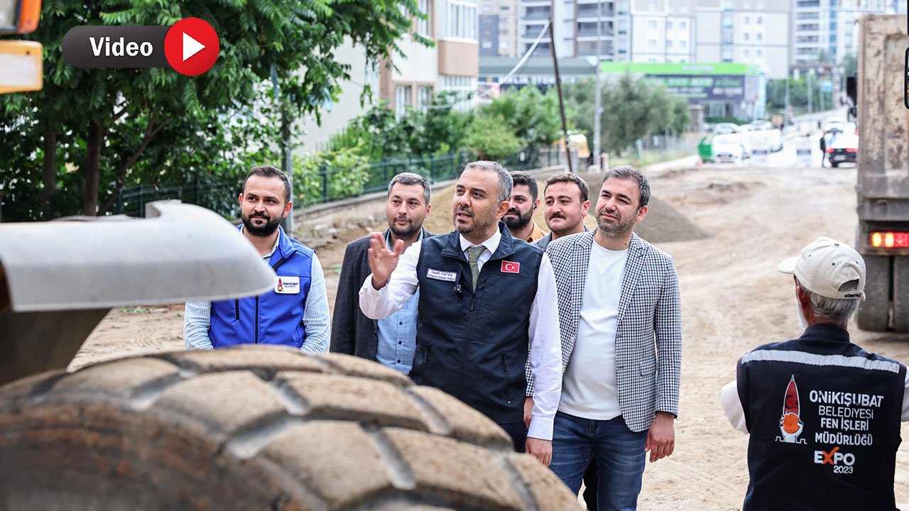 Başkan Toptaş: Onikişubat'ta kilit parkeler sıcak asfalta dönüşüyor!