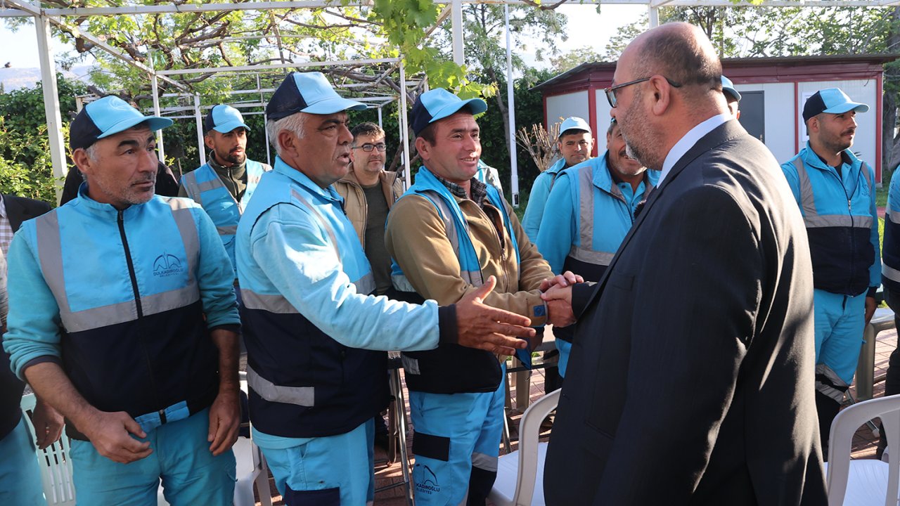 Dulkadiroğlu Belediyesi'nden Yeni Sanayi Sitesi'nde detaylı temizlik