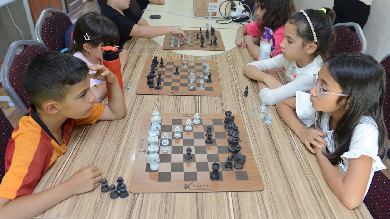 Kahramanmaraş'ta KAÇSAM'da çocuklar deprem psikolojisini atlatma fırsatı buluyor