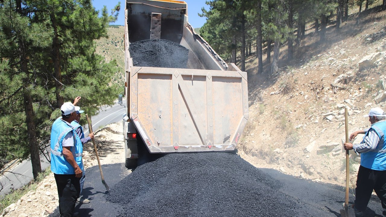 Dulkadiroğlu'nda kırsal mahallelerde asfalt seferberliği