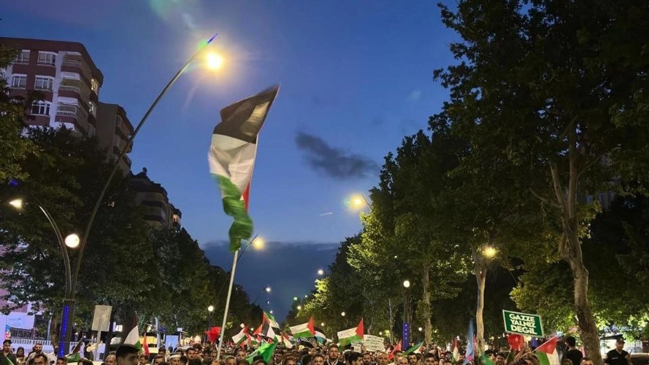 Kahramanmaraş'ta "Filistin'e destek, İsrail'e tepki mitingi"