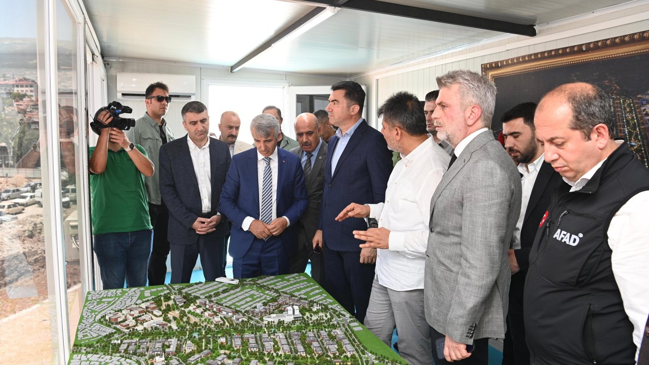 AFAD Başkanı Memiş Kahramanmaraş'ta bir dizi ziyaret ve incelemelerde bulundu