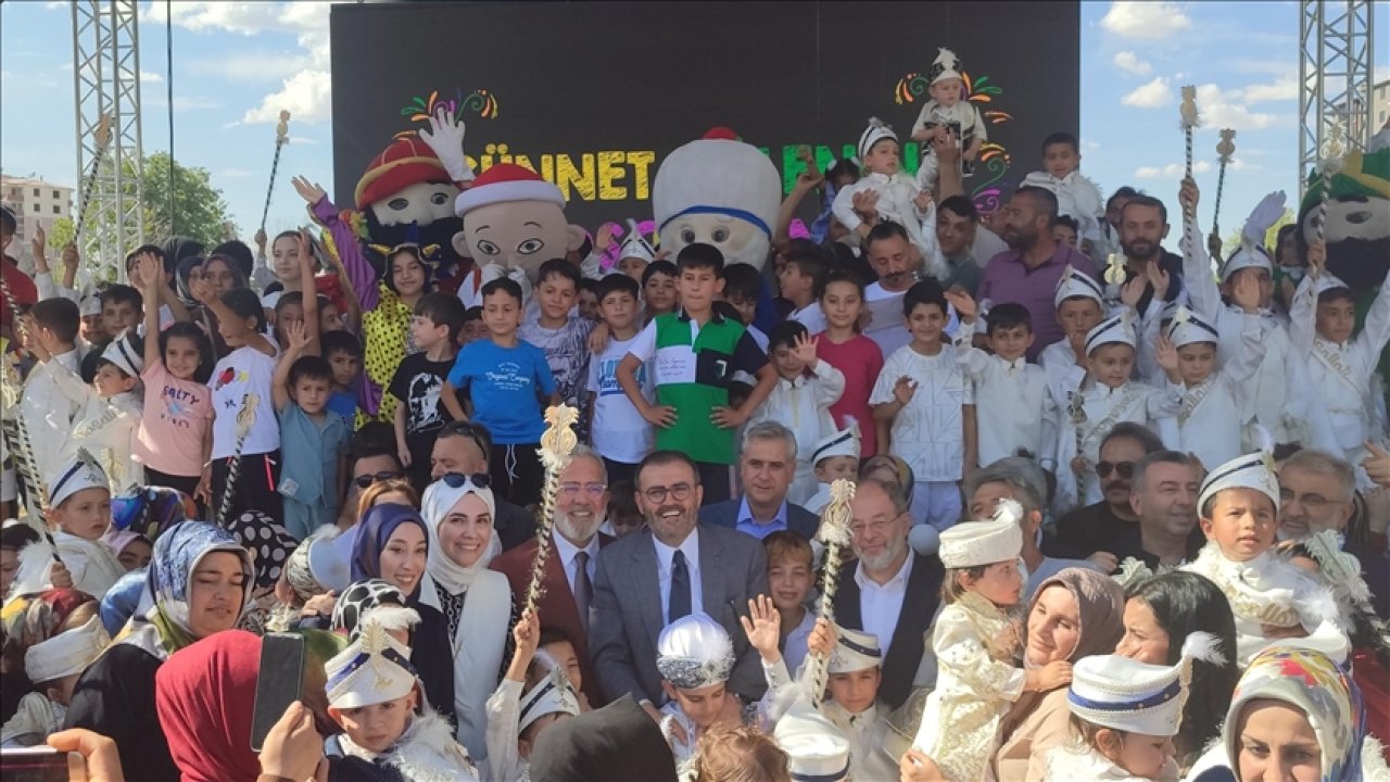 Kahramanmaraş'ta 300 depremzede çocuk için coşkulu sünnet şöleni