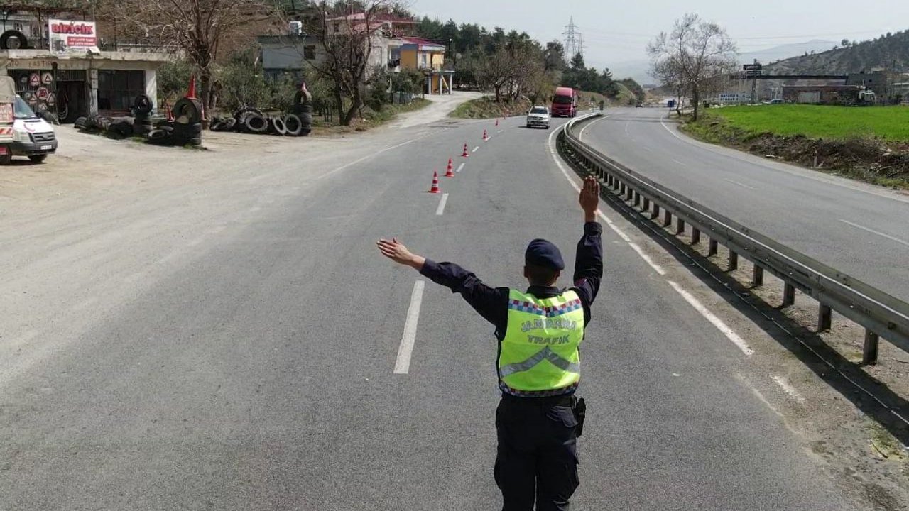 Kahramanmaraş jandarma'dan büyük darbe: Silah, uyuşturucu ve trafikte sıkı denetim!