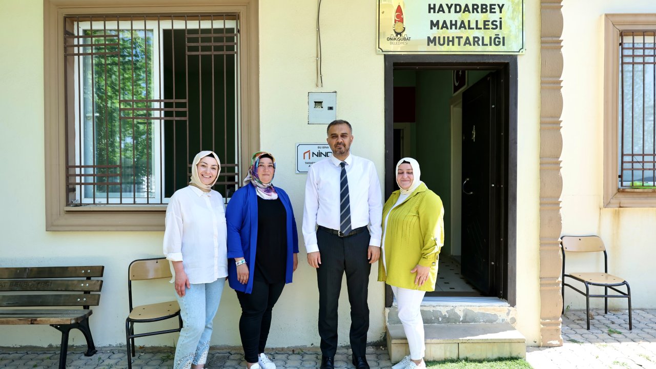 Başkan Toptaş, muhtarlarla buluşup, esnafları ziyaret ederek güne başladı