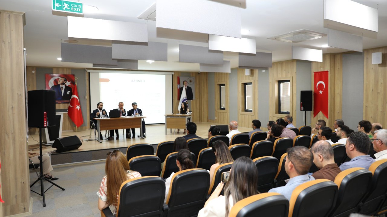 Kahramanmaraş İstiklal Üniversitesi’nde 15 Temmuz paneli