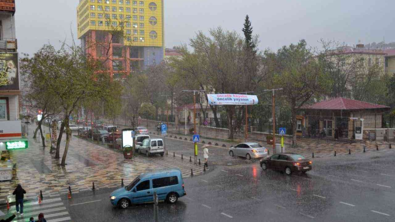 Kahramanmaraş'ta 3 ilçede sağanak yağış etkili olacak!