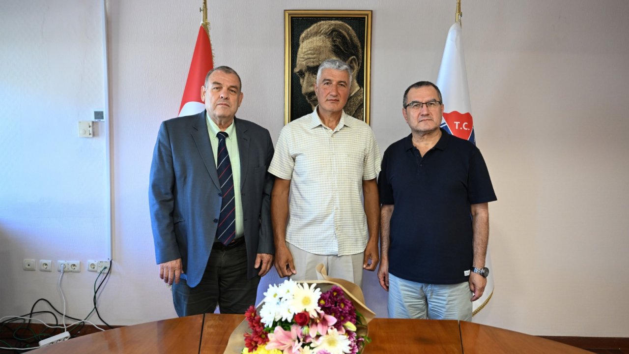 Kahramanmaraş Pazarcık Meslek Yüksekokulu Müdürlüğüne Dr. Öğr. Üyesi Selahattin Özberk atandı