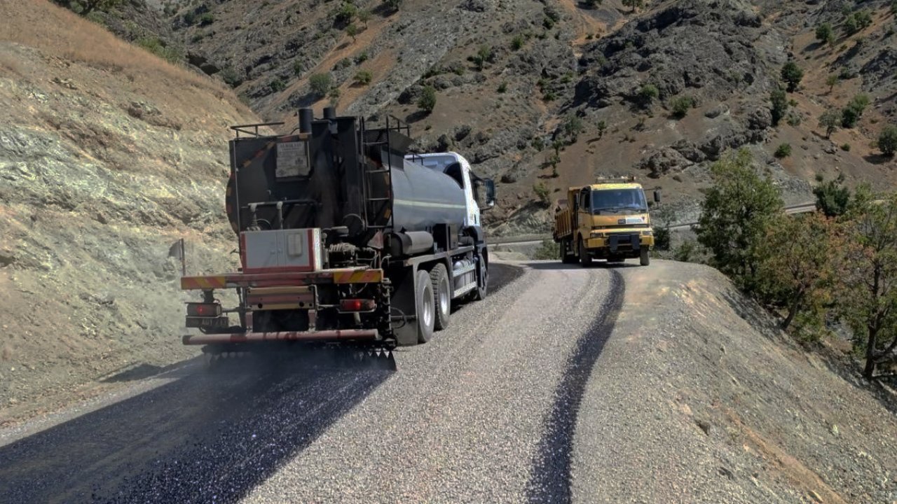 Kahramanmaraş Büyükşehir, Onikişubat kırsalında ulaşımı iyileştiriyor
