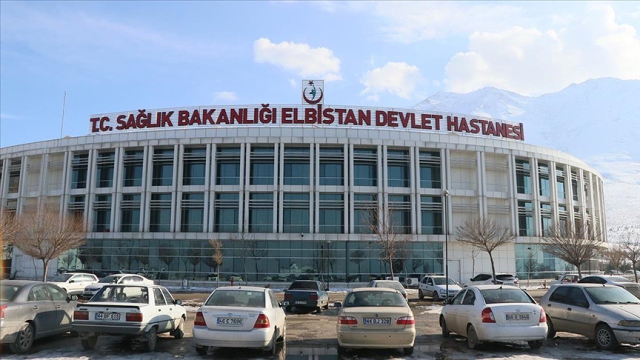 Kahramanmaraş'ta doğuştan diz rahatsızlığı yaşayan genç sağlığına kavuştu