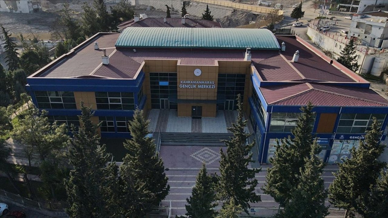 Depremde hayatını kaybeden psikoloğun adı Kahramanmaraş'ta gençlik merkezine verildi