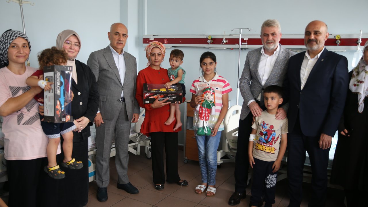 Kahramanmaraş'ta depremzede 250 çocuk sünnet ettirildi