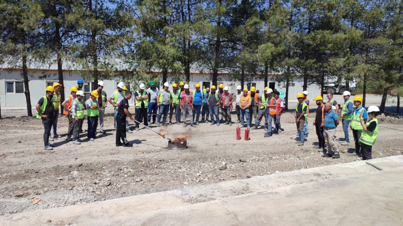 Büyükşehir İtfaiyesi, eğitim ve tatbikatlarını sürdürüyor