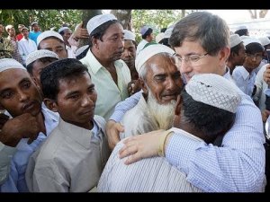 Davutoğlu her kesimi kucaklayacak