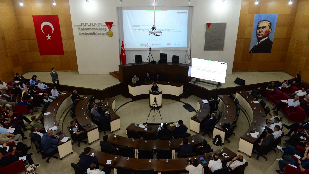 Yeni Kahramanmaraş’ın yenilikçi yeniden yapılanma planı görüşüldü