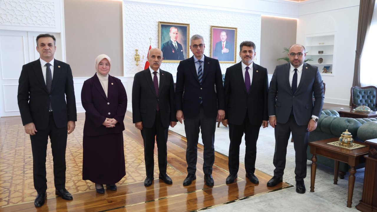 Kahramanmaraş’a sağlık yatırımları: Milletvekilleri Bakan Memişoğlu ile görüştü