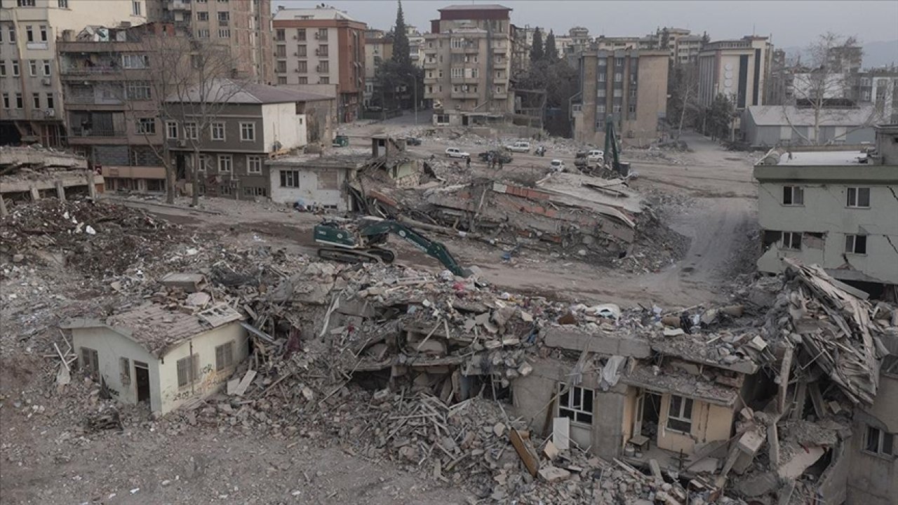 Kahramanmaraş'ta 41 kişinin öldüğü Pınar Apartmanı'na ilişkin davaya devam edildi