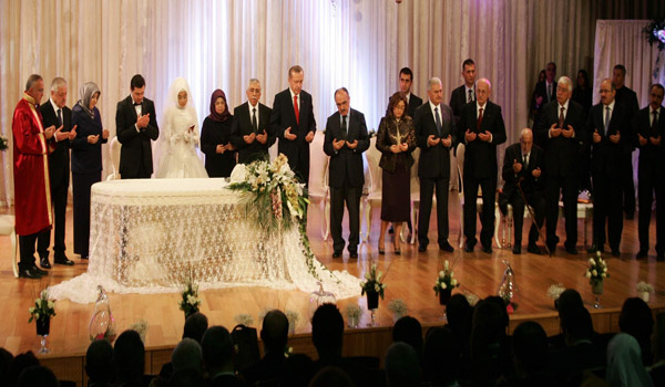 BAŞBAKAN ERDOĞAN NİKAH ŞAHİDİ OLDU