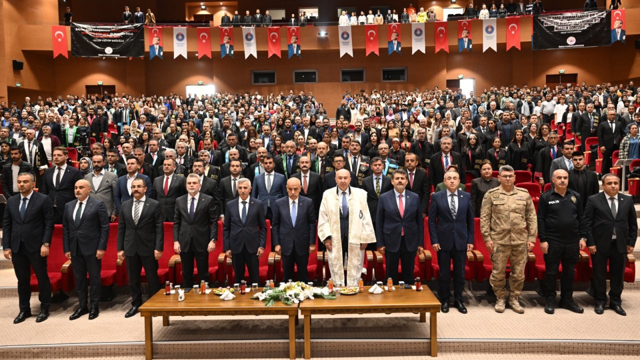 Kahramanmaraş Sütçü İmam Üniversitesi Akademik Yılı Açılış Töreni yapıldı