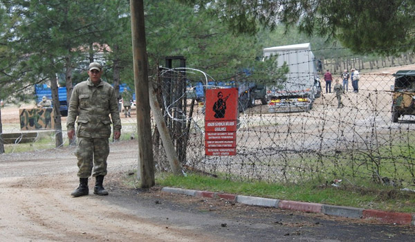 15 TIRDAN OLUŞAN, PATRİYOTLARI TAŞIYAN YENİ BİR KONVOY KENTE GELDİ