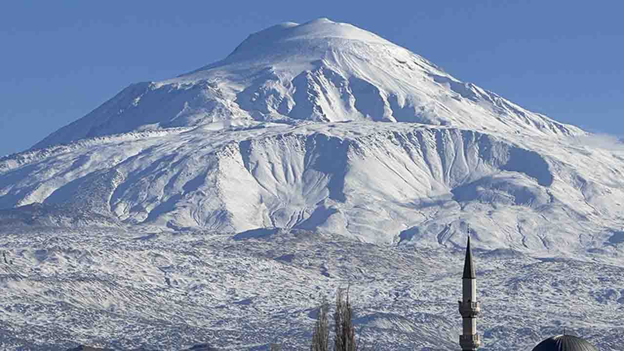 Rüyada Dağ görmek ne anlama gelir?