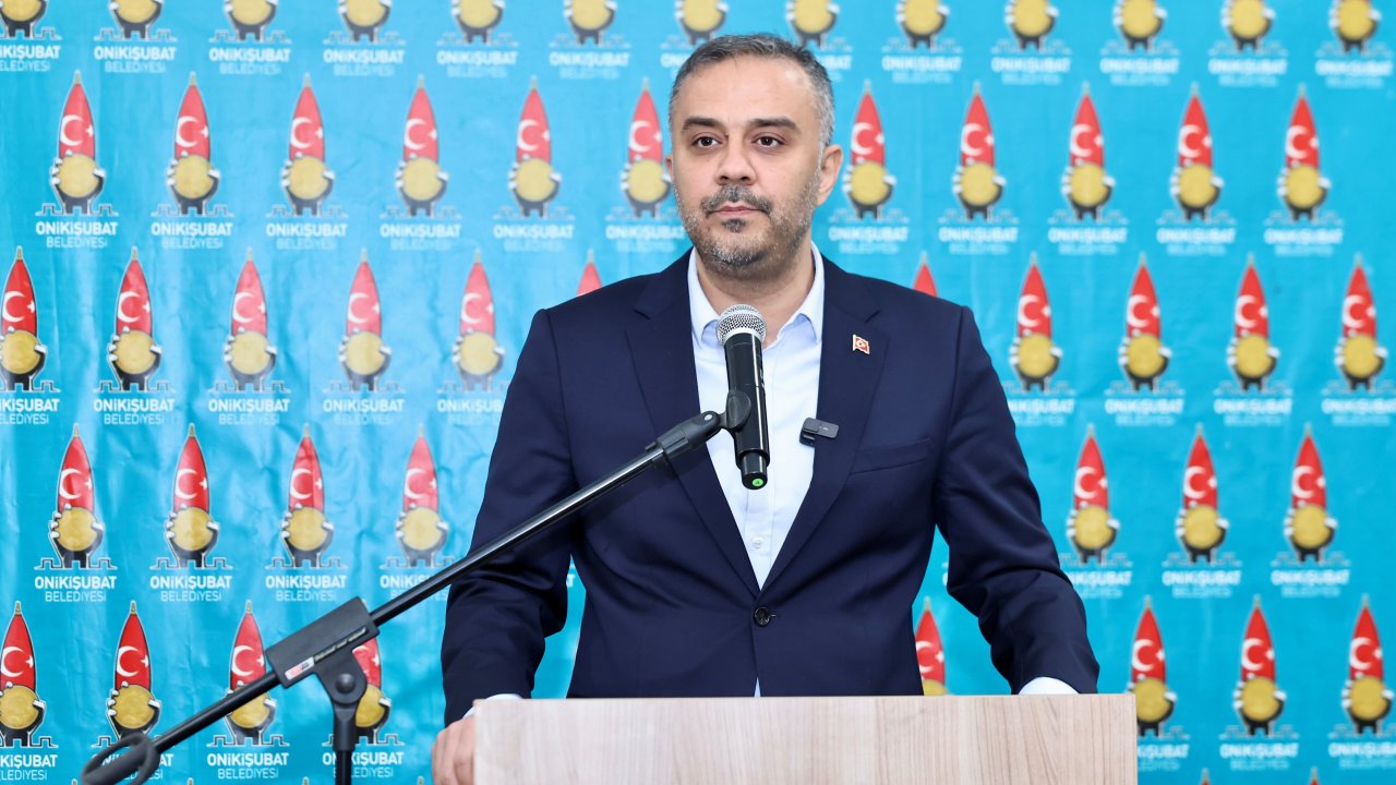 Başkan Toptaş, önce gençlere destek, sonra müjde verdi