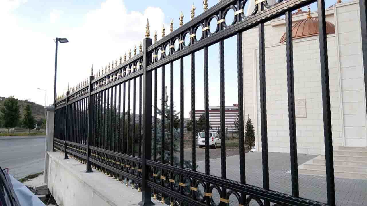 Rüyada Demir parmaklık görmek ne anlama gelir?