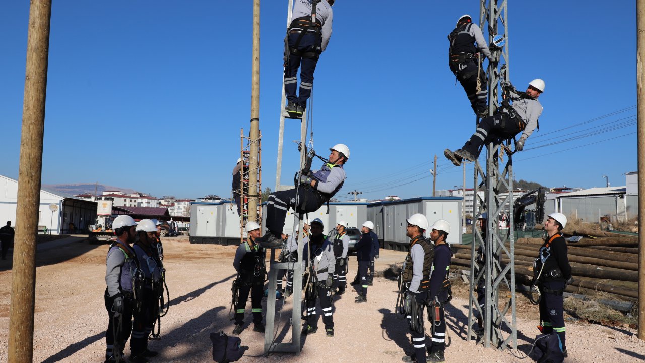 AKEDAŞ Elektrik Dağıtım A.Ş. hizmet içi eğitimlere devam ediyor
