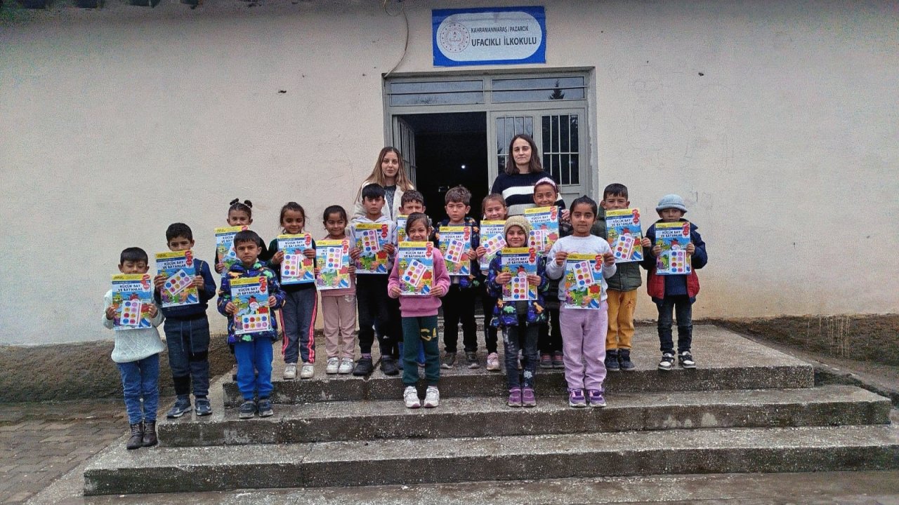 Mobil Kütüphane, çocuklara mutluluk taşımaya devam ediyor