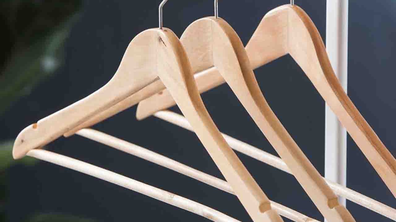 Rüyada Elbise askısı görmek ne anlama gelir?