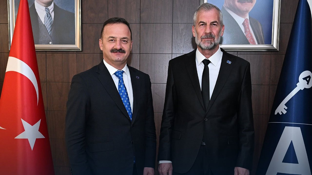 Fatin Rüştü Kayıran Anahtar Parti Kahramanmaraş İl Başkanı oldu!