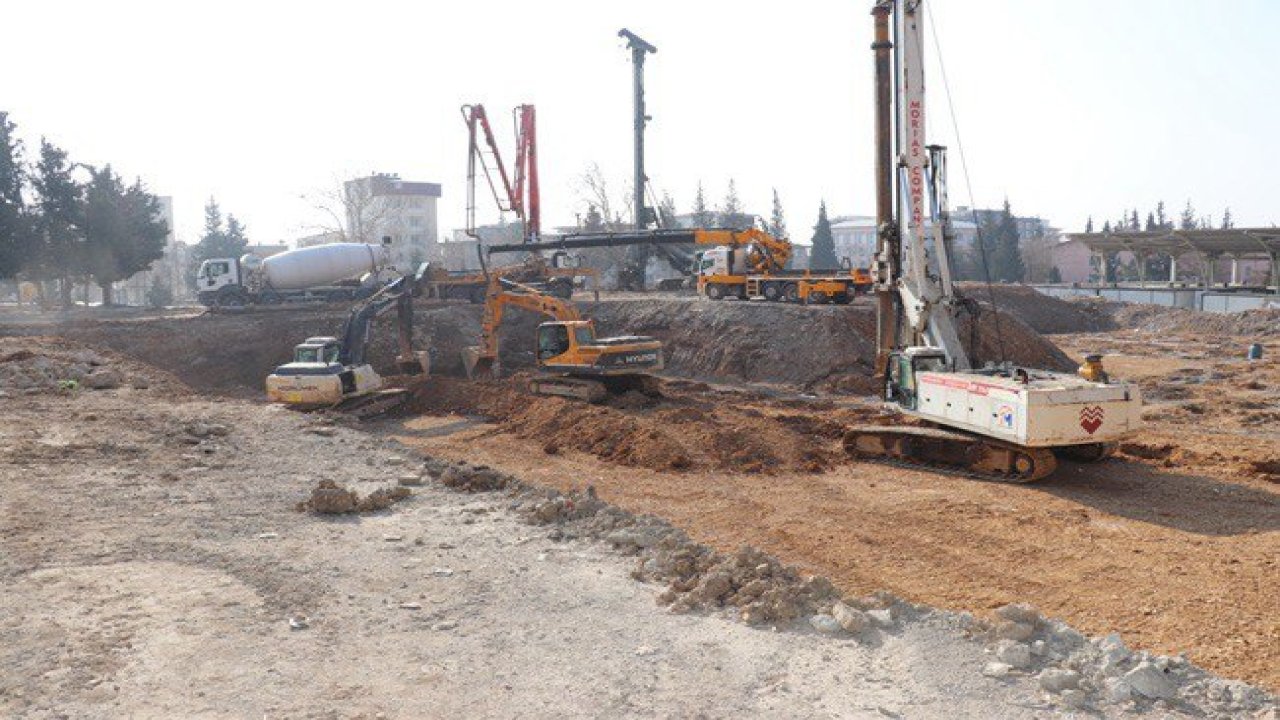 Kahramanmaraş'ın Tarihi Kara Lisesi yeniden yükseliyor