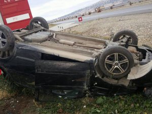 Otomobili hurdaya döndü, burnu bile kanamadı