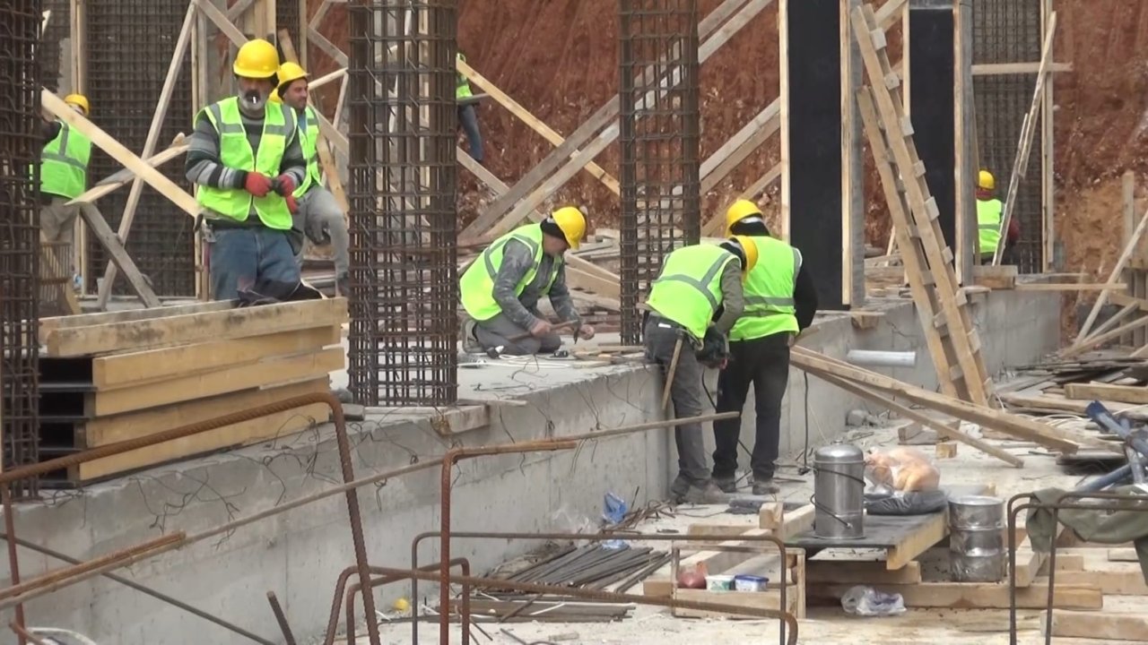 Kahramanmaraş'ta İşçiler 1 Mayıs'ta Depremzedeler İçin Tatil Yapmadı