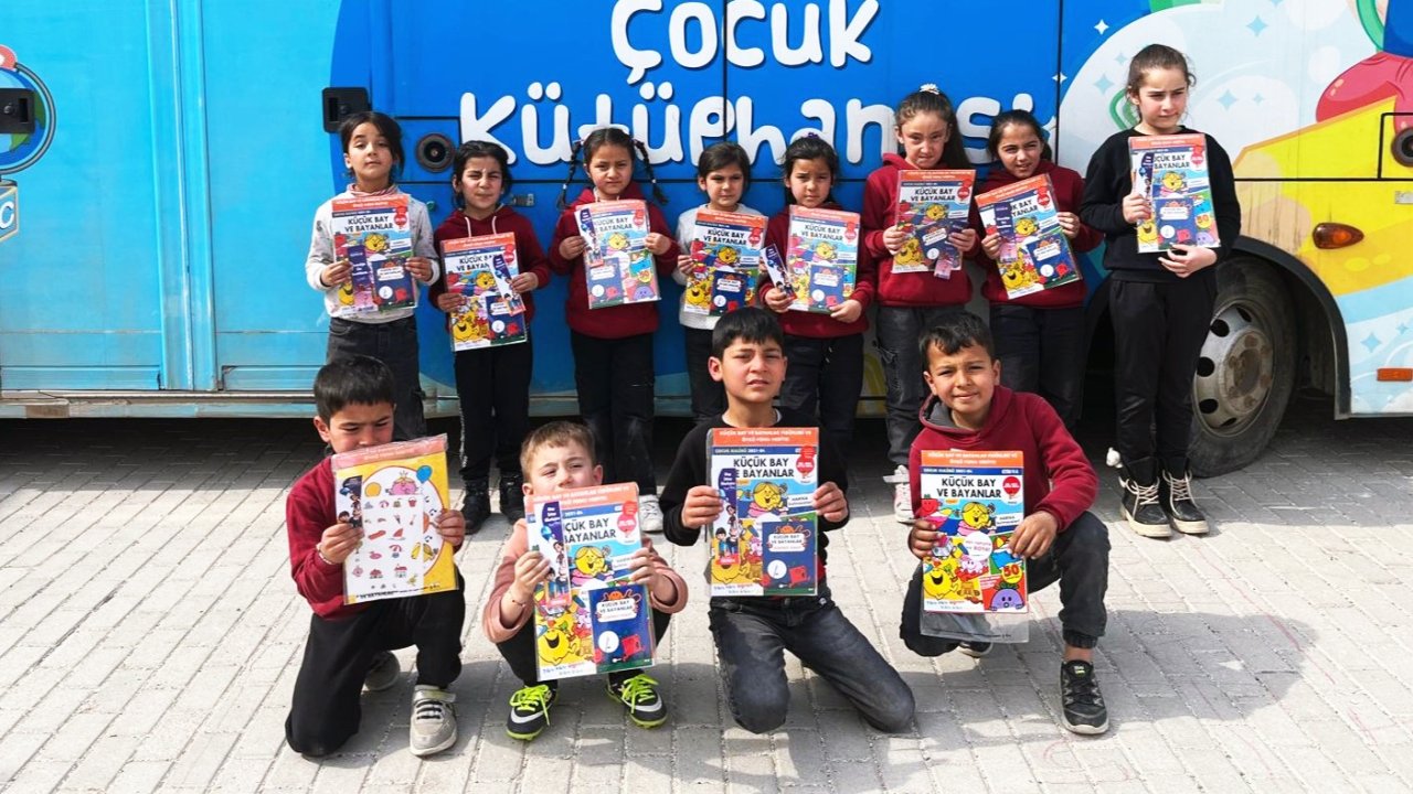 Mobil Kütüphane Kırsaldaki Minik Yüreklere Umut Taşıyor