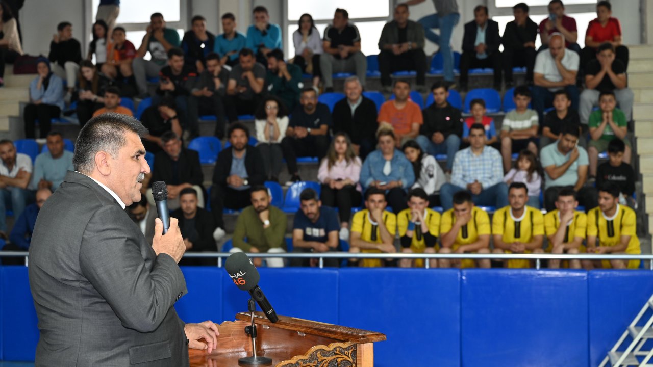 Türkoğlu'nda Anlamlı Turnuvanın Startı Verildi
