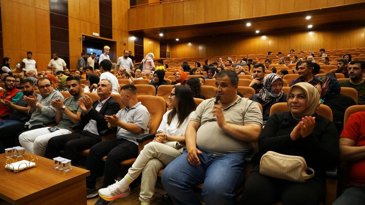 Engelleri Aşan Perde Büyükşehir’den Engelsiz Sinema Keyfi
