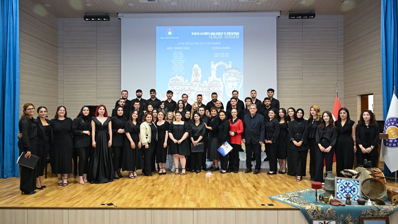 Güzel Sanatlar Fakültesinden 19 Mayıs’a Sanatsal Armağan