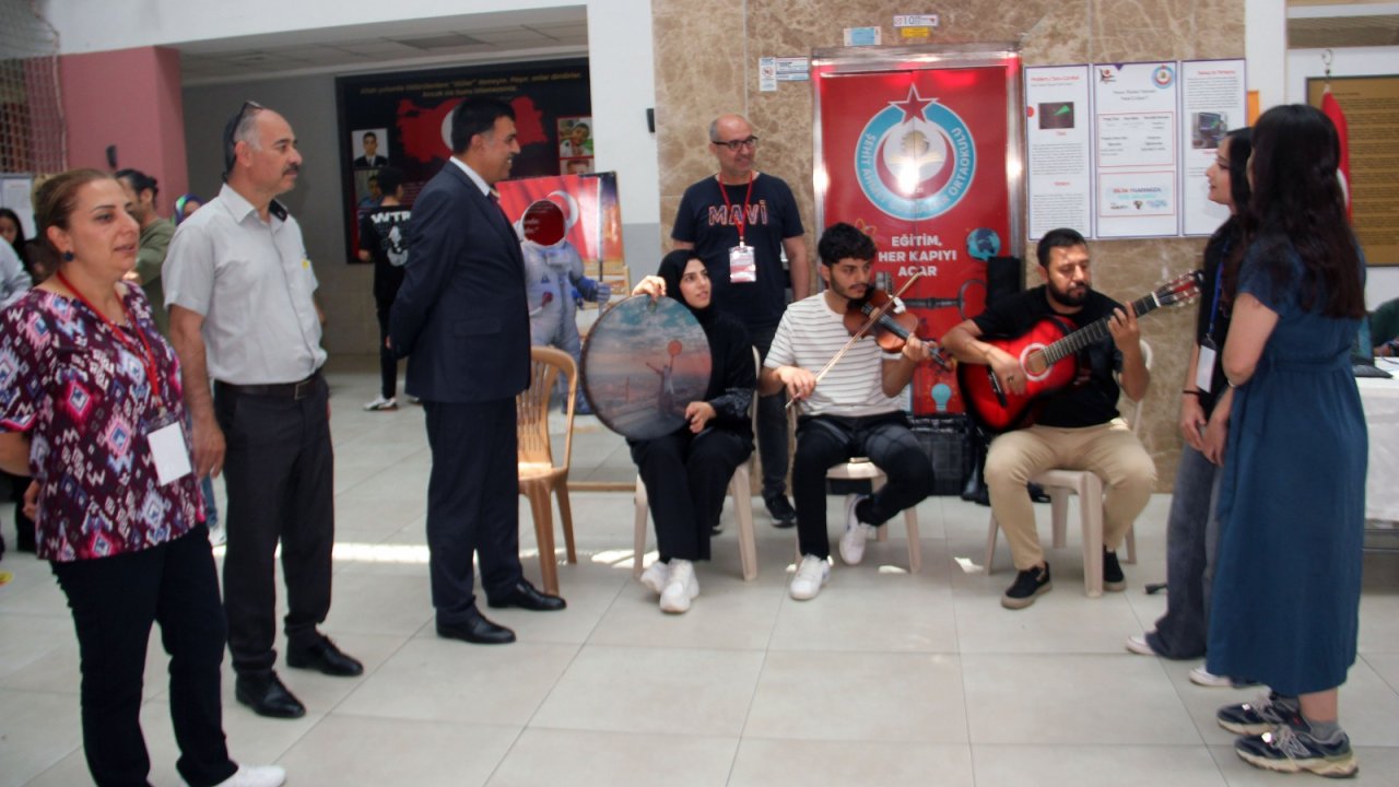 Şehit Ahmet Gülbahar Ortaokulu'ndan Bilim ve Sanat Ziyafeti